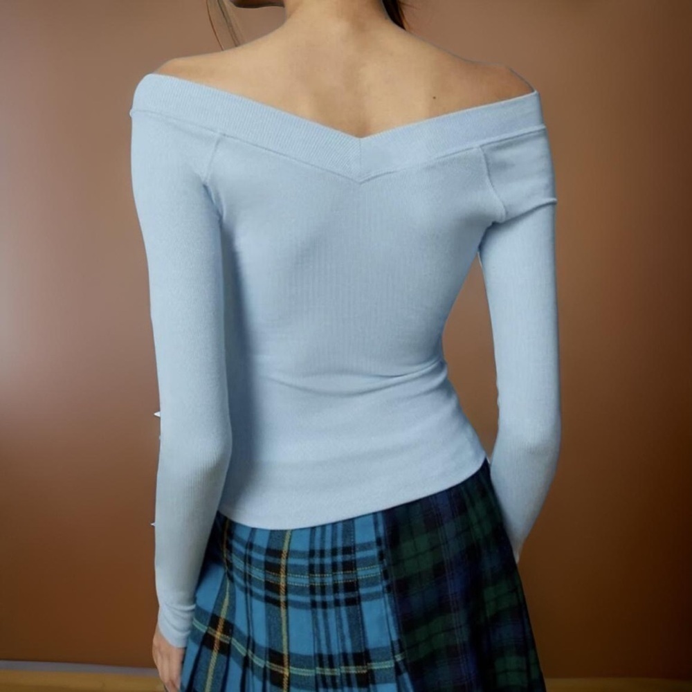 Off-Shoulder Light Blue Ribbed Long-Sleeve Top - Picture 3 of 9